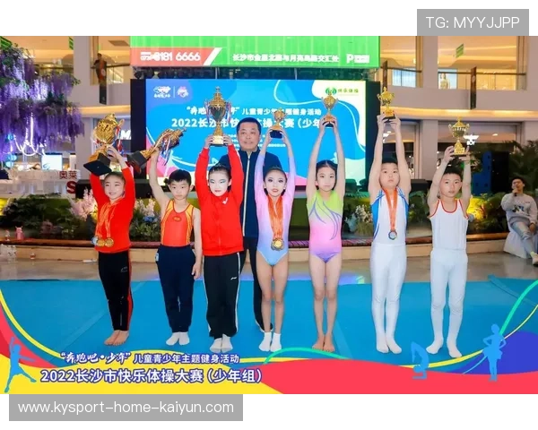 体操界惊现14岁妖孽少年，一动作被国际裁判震惊