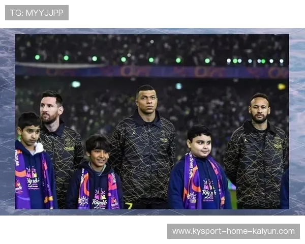 内马尔与队友合唱为伤员打气，团队凝聚力被点赞