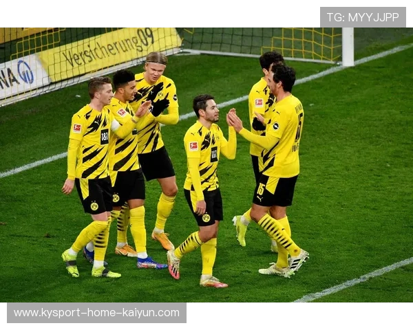 德甲多特外围换位灵活,攻势接二连三的战术解码