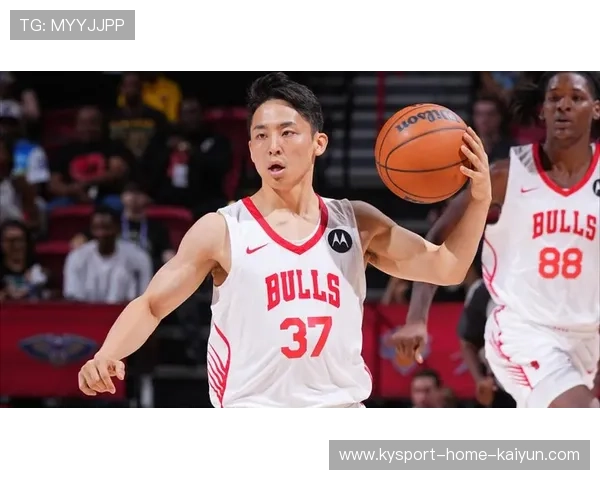 河村勇辉公牛首秀跳球获胜引爆全场,底角三分命中达成NBA首分 河村勇辉公牛首秀跳球获胜引爆全场,底角三分命中达成NBA首分